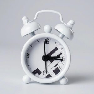 MINI-WHITE-ALARM-CLOCK