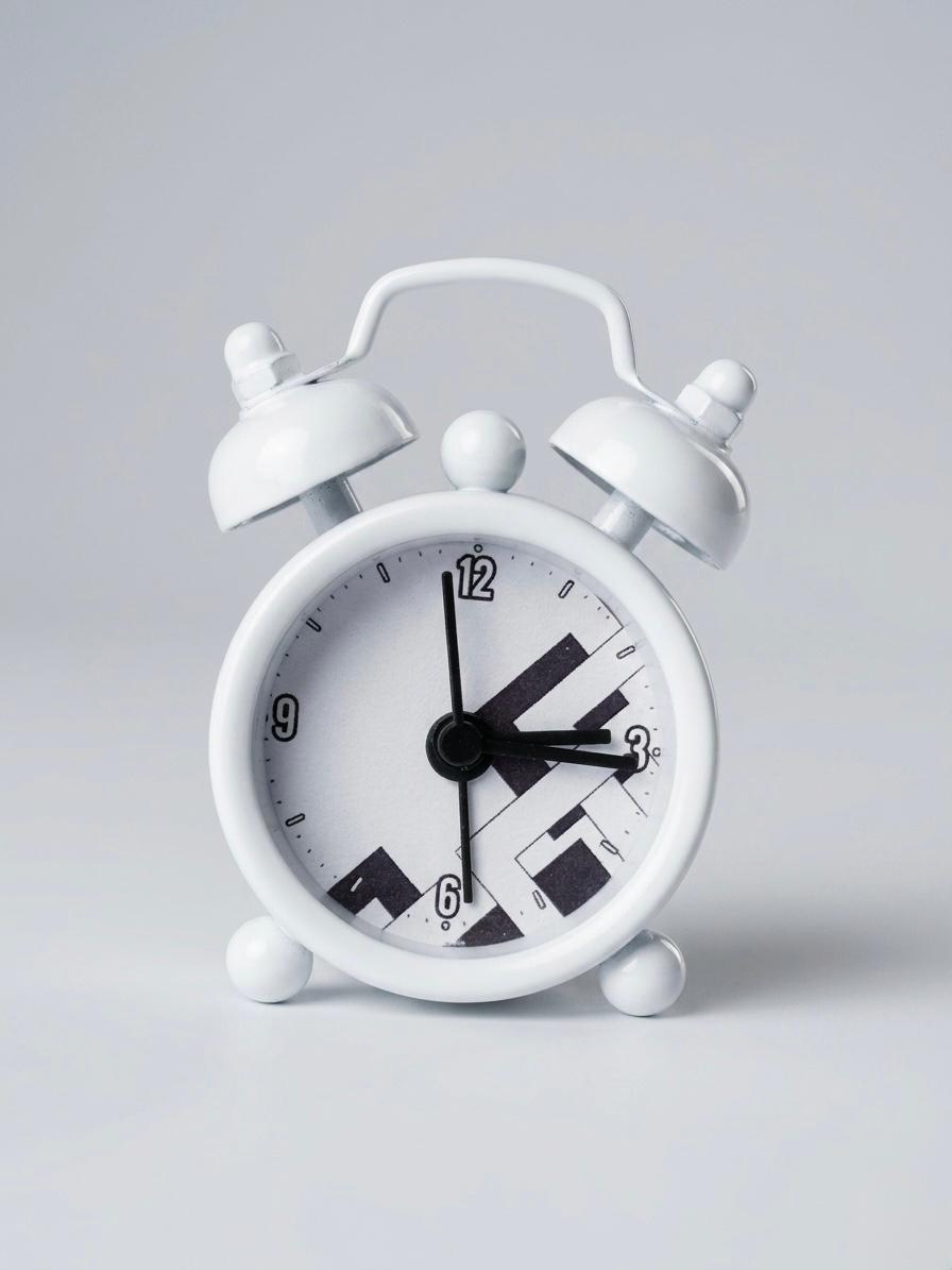 MINI-WHITE-ALARM-CLOCK